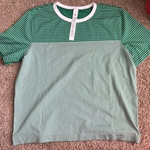 Lululemon Classic Fit Mariner